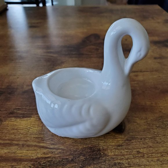 Swan Shaped Candle Holder, Tealight Candleholder, White Ceramic Bird - Picture 1 of 4